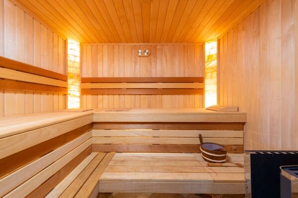 What to Look for When Buying a Commercial Sauna: 5 Key Checks
