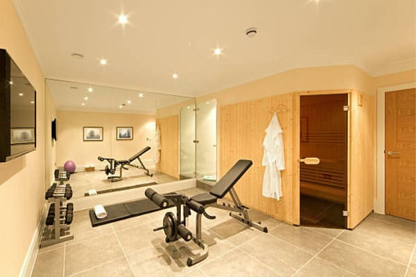 What’s the Best Sauna for a Fitness Gym? Types, Costs & How to Choose